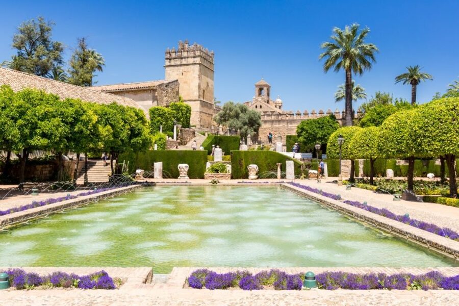 Córdoba Mosque, Jewish Quarter and Alcázar 3-Hour Tour - Beginning at the Alcázar de los Reyes Cristianos