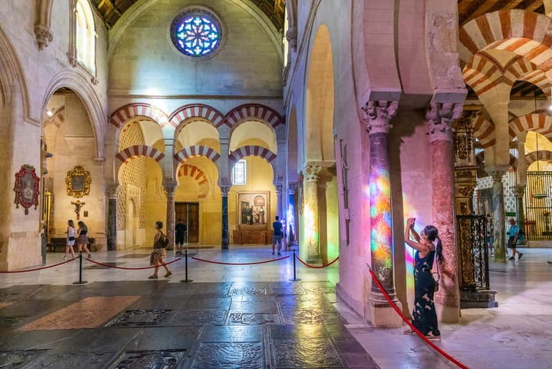Córdoba: Mosque, Jewish Quarter & Tour with Ticket - From Calleja de la Hoguera into the Jewish Quarter