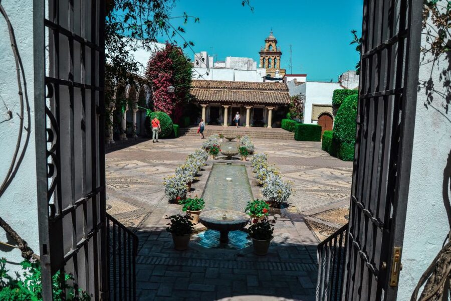 Cordoba: Patios and Viana Palace Tour - Practical Tips for a Better Visit