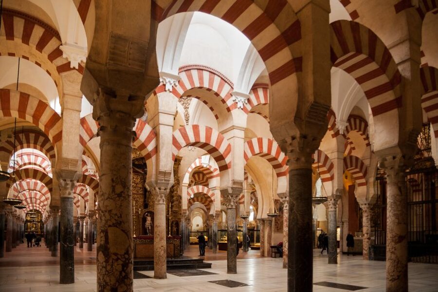 Córdoba: Skip-the-Line Great Mosque-Cathedral History Tour - The Islamic beginnings and nine centuries of change
