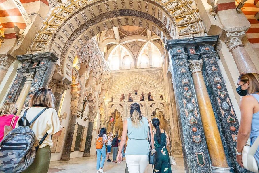 Córdoba: Skip-the-Ticket-Line Mosque-Cathedral Guided Tour - Starting in the Patio de los Naranjos