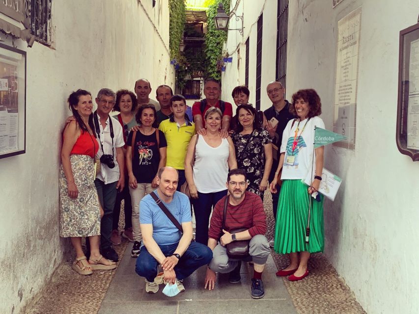 Córdoba: Tour of the three cultures to see the city in a day - Meeting the guide at Plaza de las Tendillas