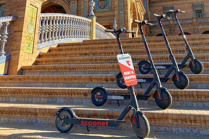 Electric Scooter Rental Seville - Starting near Town Hall and learning the scooter