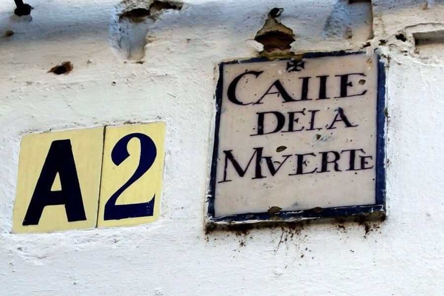 Enchanted Seville: Private Walking Tour - Calle Susona and Plaza Alfaro add the human drama