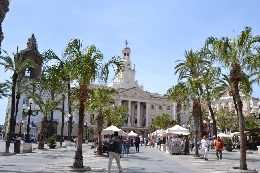 English Cádiz Tour: Walking Tour with Local Guide - The cathedral exterior and Cádiz’s visual landmarks