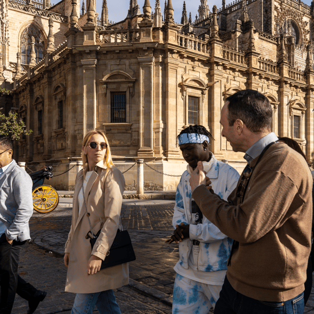 Exclusive Seville: Hidden Gems and Iconic Landmarks Tour - What the hidden corners add