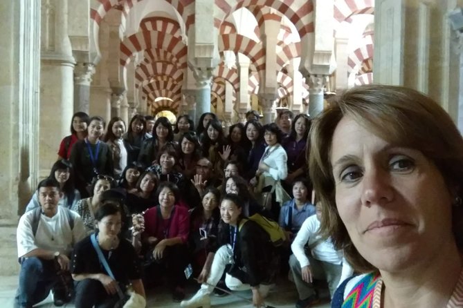Exclusive visit to the Mosque with official guide. Small groups - Starting at the Patio de los Naranjos