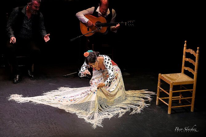 Flamenco Show Tickets to the Triana Flamenco Theater - A quiet evening with no phones in the room