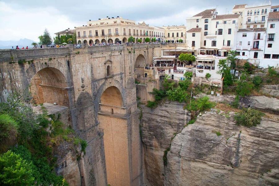 From Malaga: Ronda y Setenil de la Bodegas Day Trip by coach - Is $70 a fair price?