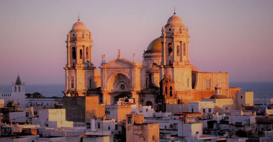 From Seville: Cadiz and Jerez de la Frontera Day Trip - Two Andalusian towns, one very full day
