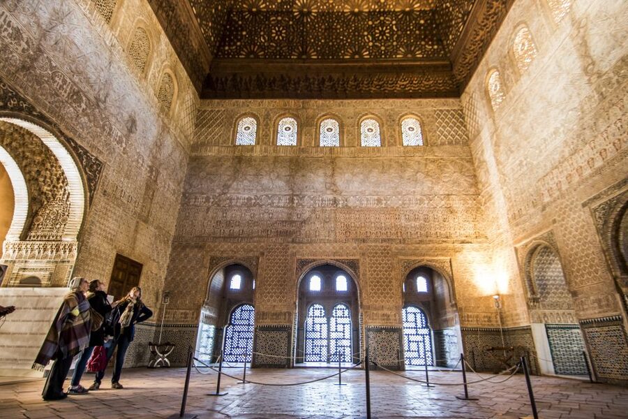From Seville: Granada Day Trip with Alhambra and Albaicín - Should you book it?