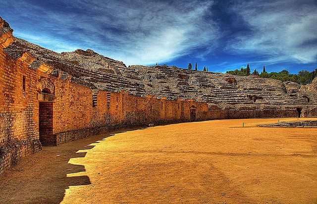 From Seville: Italica Roman City Tour - Who will enjoy this tour most