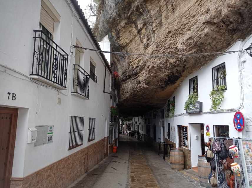 From Seville: Ronda+Setenil de las Bodegas Day Trip - Setenil de las Bodegas and its rock roofs