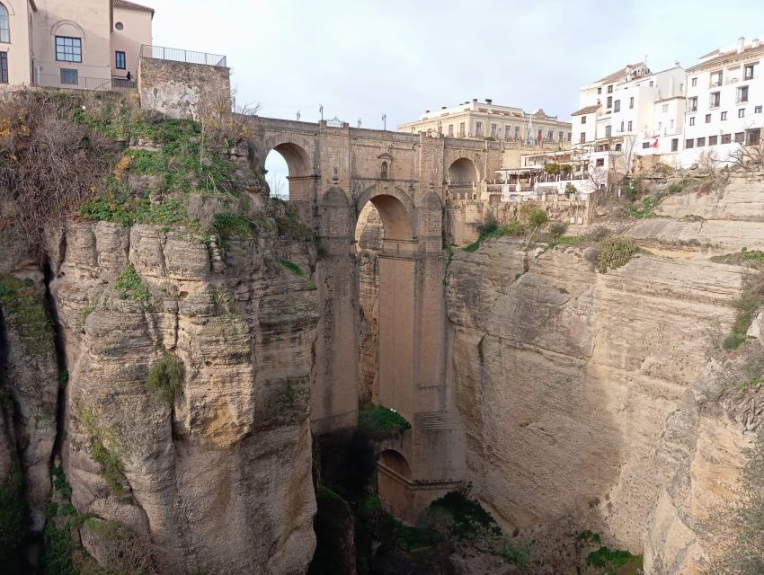From Seville: Ronda+Setenil de las Bodegas Day Trip - Ronda’s cliffs, bridge, and old streets