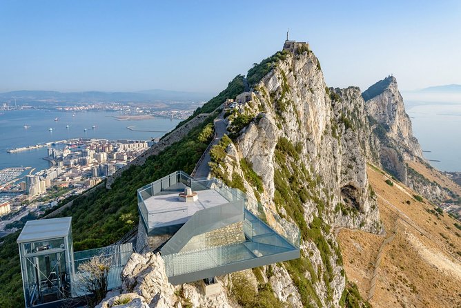 Gibraltar private tour from Seville including the upper rock - Leaving Seville in a private Mercedes minivan
