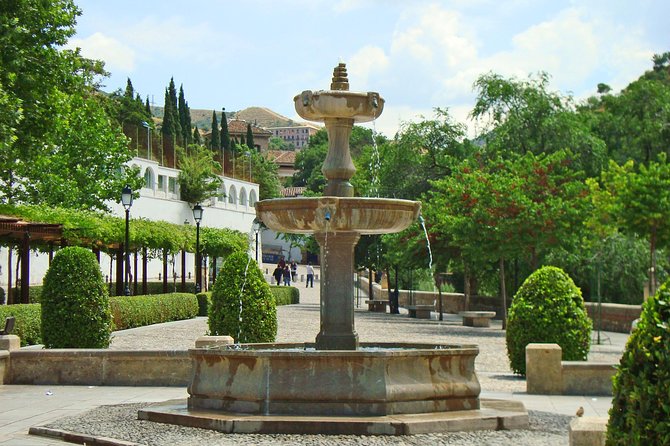 Granada Day Trip from Seville with Skip-the-line Alhambra Access - Generalife Gardens, Alcazaba, and mountain views