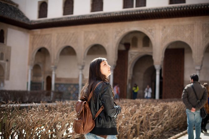 Granada Day Trip with Alhambra and Albaicin Tour from Seville - Albaicin: narrow lanes and the best view back