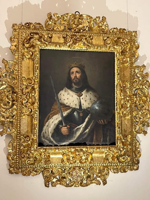 Guided tour in the Cathedral of Seville - Meeting Teresa in Plaza Virgen de los Reyes