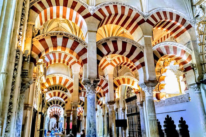 Guided Tour Jewish Quarter and Mosque-Cathedral of Córdoba with tickets - Starting at Torre de la Paloma