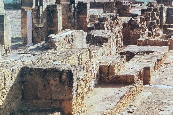 Guided tour of Medina Azahara in Spanish without Bus. Official Guides - The virtual representation of the lost city
