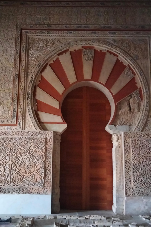 Guided tour of Medina Azahara only in french - Why Medina Azahara matters near Córdoba