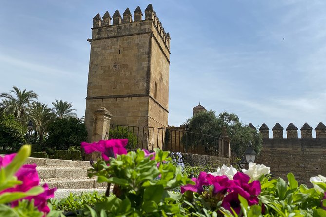 Guided tour of the Alcazar de los Reyes Cristianos in Spanish - Why the Alcázar makes a good one-hour visit