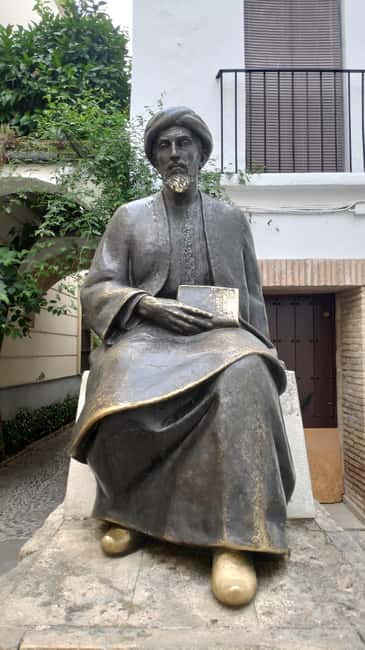 Heritage Córdoba: The most essential tour in Córdoba - Islamic city planning and Córdoba’s layered past