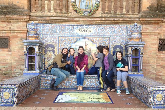 Highlights Bike Tour in Seville - Maria Luisa Park and its grand buildings