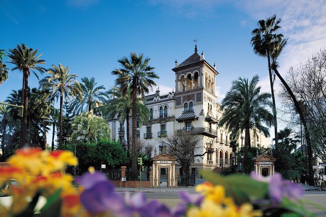 Highlights Bike Tour in Seville - City Hall, public squares, and the Setas