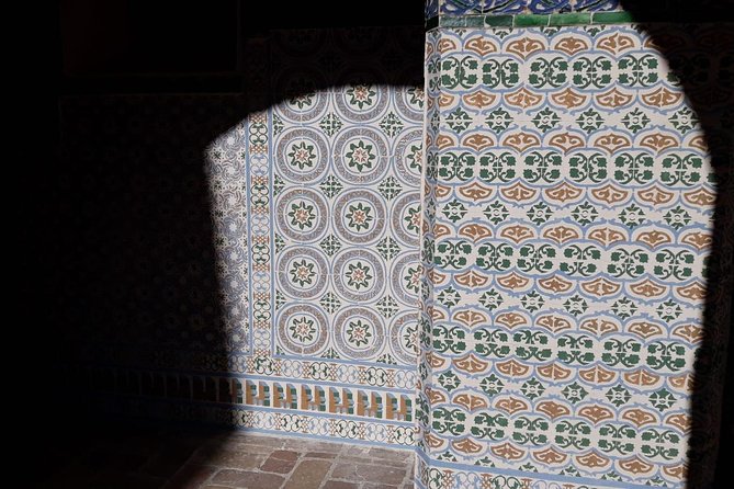 Historical Italica: Half-Day Guided Tour from Seville - Walking through the Italica amphitheater