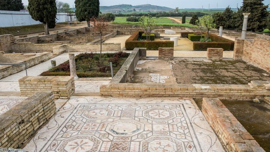 Itálica: 3-Hour City of Emperors Tour from Seville - Meeting at the City Expert shop