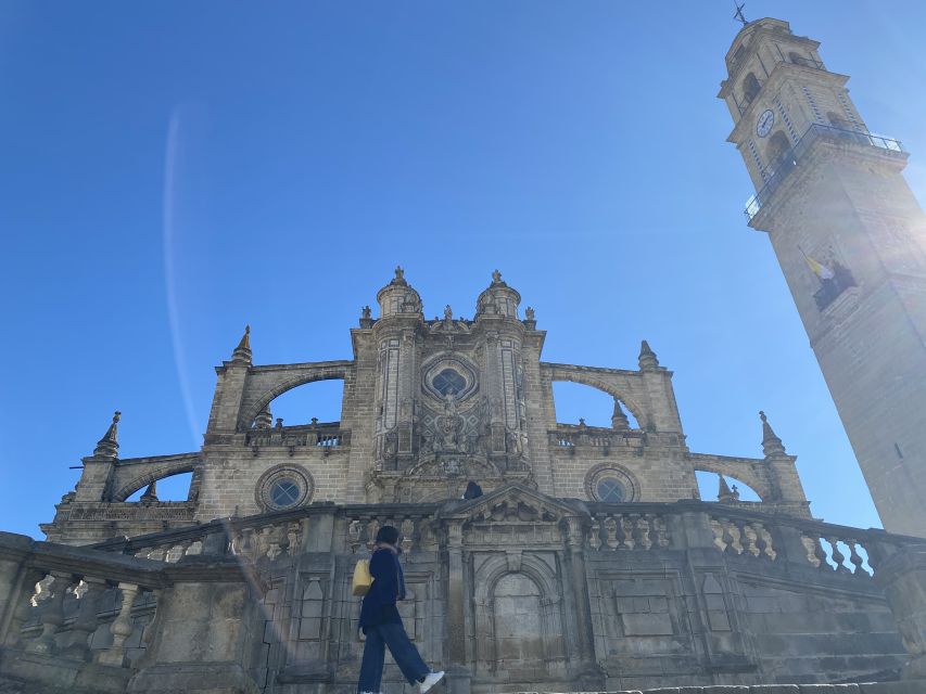 Jerez de la Frontera: 1.5-Hour Walking Tour with a Guide - Plaza de la Asunción and the old civic center