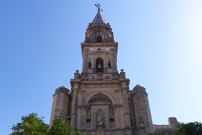 Jerez Historic Guided Tour with Horse Show - Plaza del Arenal and the shape of old Jerez