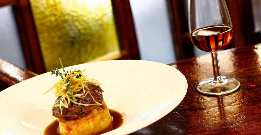 Jerez: Traditional Tapas Tour - Three tabancos and the character of old Jerez