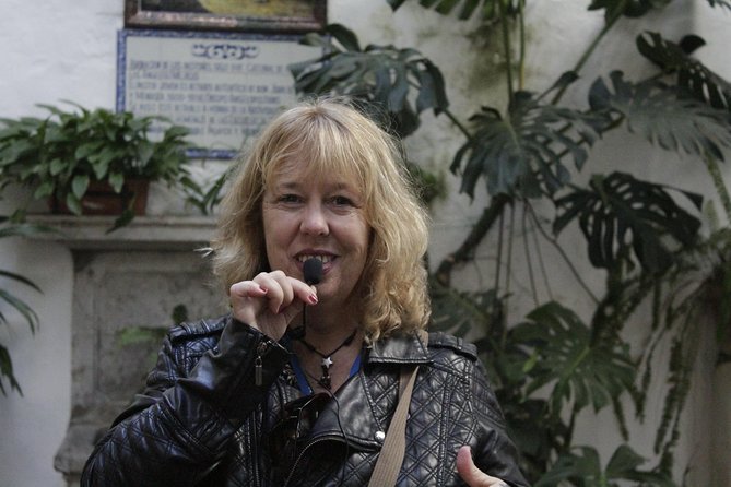 Jewish Heritage Tour - Walking through Santa Cruz’s narrow old streets