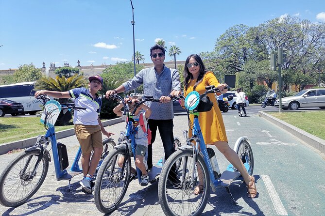 Kickscooter electric tour Sevilla - Murillo Gardens and the route toward Triana