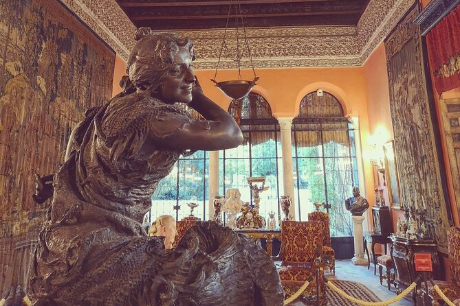 Las Dueñas Palace Guided Tour in Seville with Entrance Included - What happens during the 75-minute visit