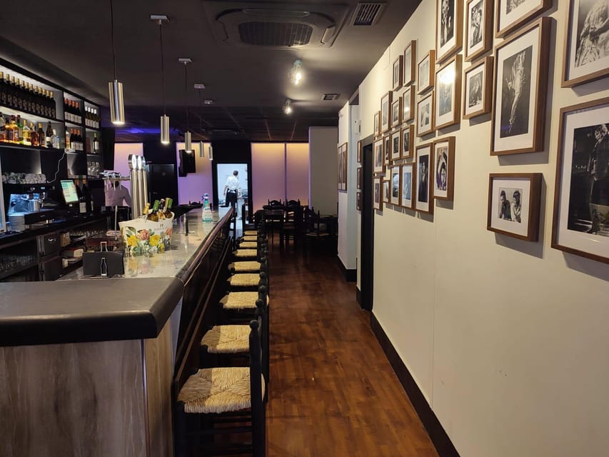 Live flamenco + tasting - The sound of live singing and guitar