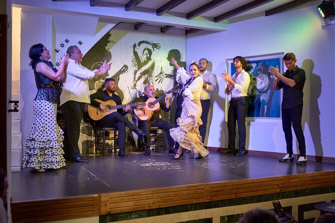 Los Gallos Flamenco Show Admission Ticket - The eight-person lineup and why it matters