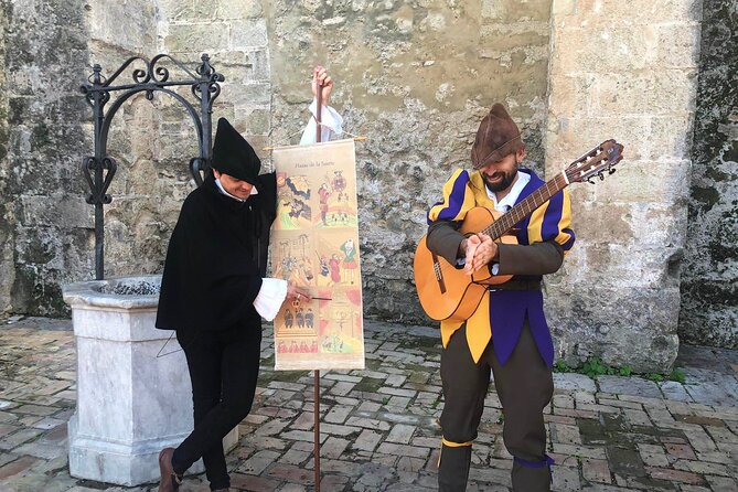Marimantas. Private guided and sung tour. Vejer of Legends. - Following the Arco de Sancho IV and Arco de la Villa