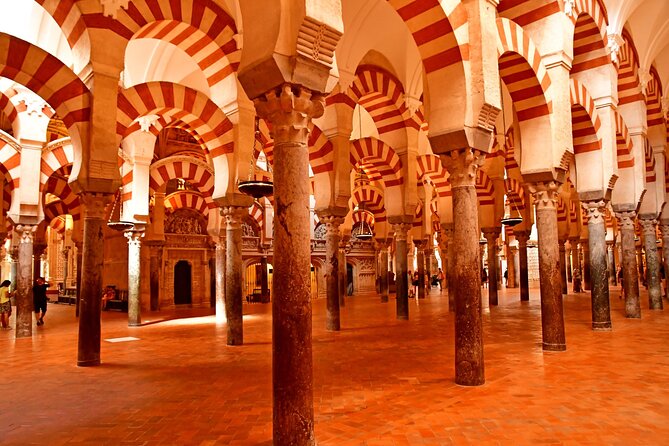 Mosque-Cathedral of Córdoba E-Ticket with Audio Guide - What the Córdoba Mosque-Cathedral audio tour actually gives you