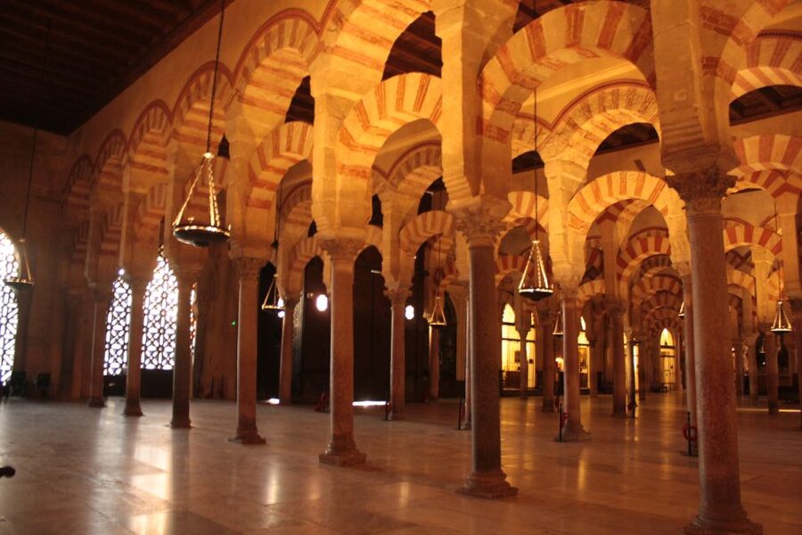 Mosque-Cathedral of Cordoba: Entry Ticket and Guided Tour - What the guide adds to the visit