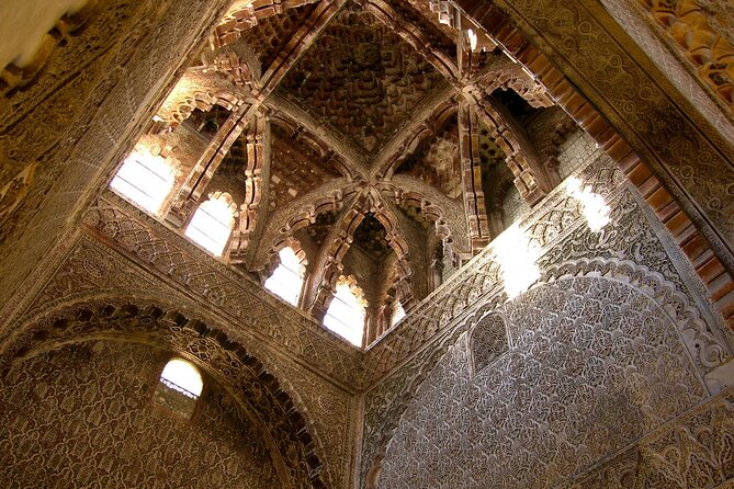 Mosque-Cathedral of Cordoba Guided Tour Skip the Line & Ticket - Why the Mosque-Cathedral deserves a guided visit