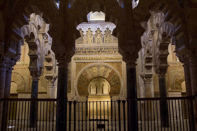 Mosque-Cathedral of Cordoba Guided Tour Skip the Line & Ticket - A compact group, but not a quiet monument