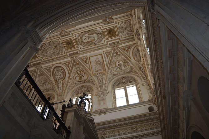 Mosque of Cordoba History Tour in English Tickets included - The small-group and audio setup