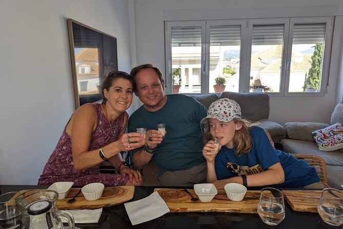 O75 . The Oliva experience that you deserve - What makes this Córdoba olive oil tasting different