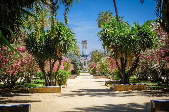 One-way Private Transfer From/To Sevilla Airport - What this Seville airport transfer actually covers