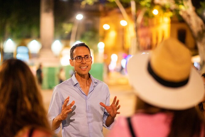 Plant-based Tapas and Wine Night Tour in Seville Spain - Marta and Bruno bring the evening together