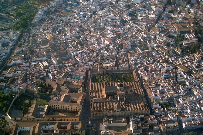 Private 3-hour Walking Tour of Cordoba with official tour guide - Why the private format works well in Cordoba