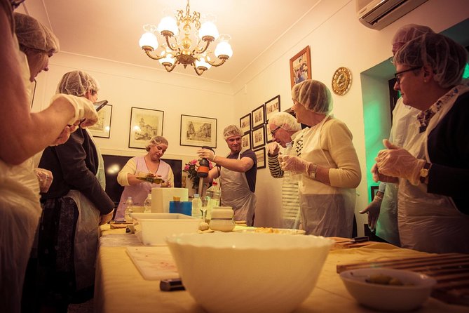 Private Cooking Class in Traditional Andalusian Housing - Why the private format matters at $478.23